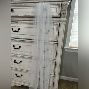 5’ long pearl veil
